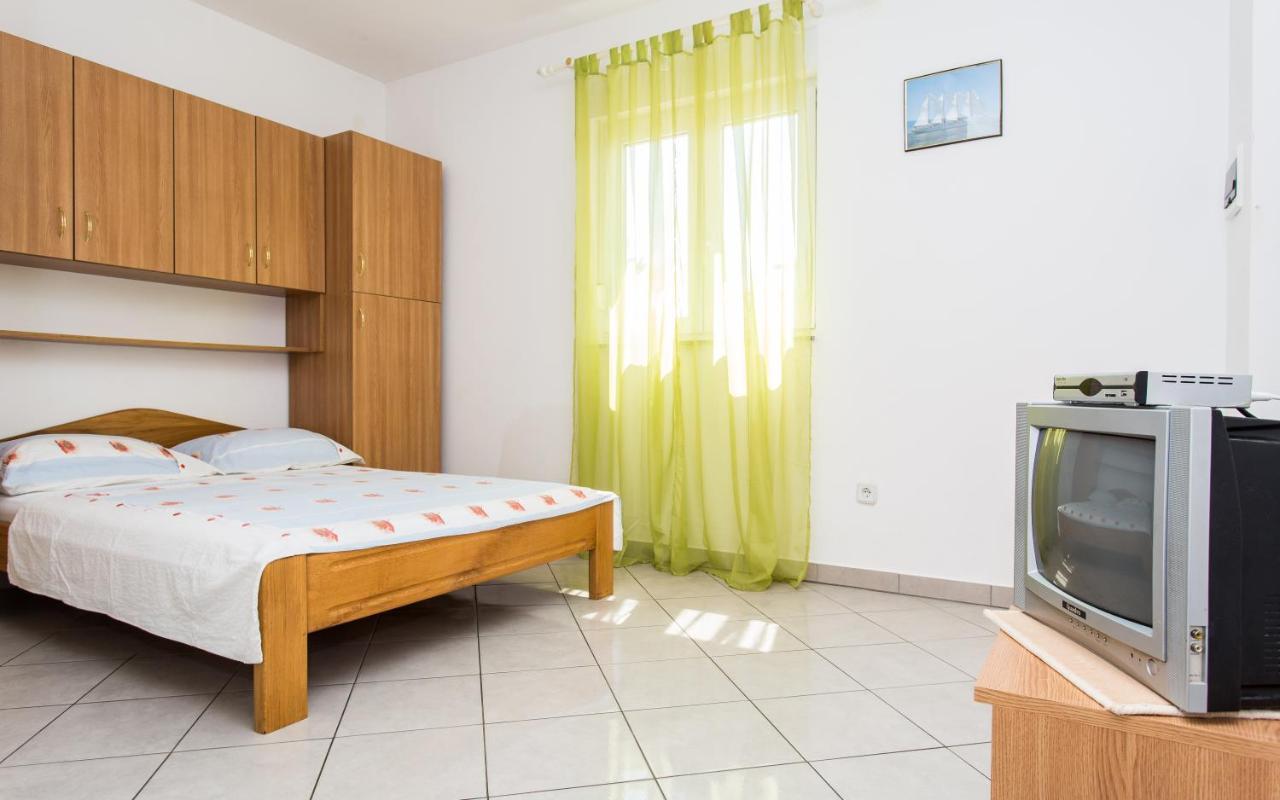 Apartman Justinic 실로 외부 사진