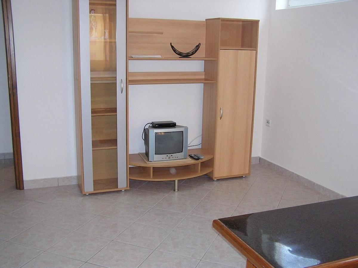 Apartman Justinic 실로 외부 사진